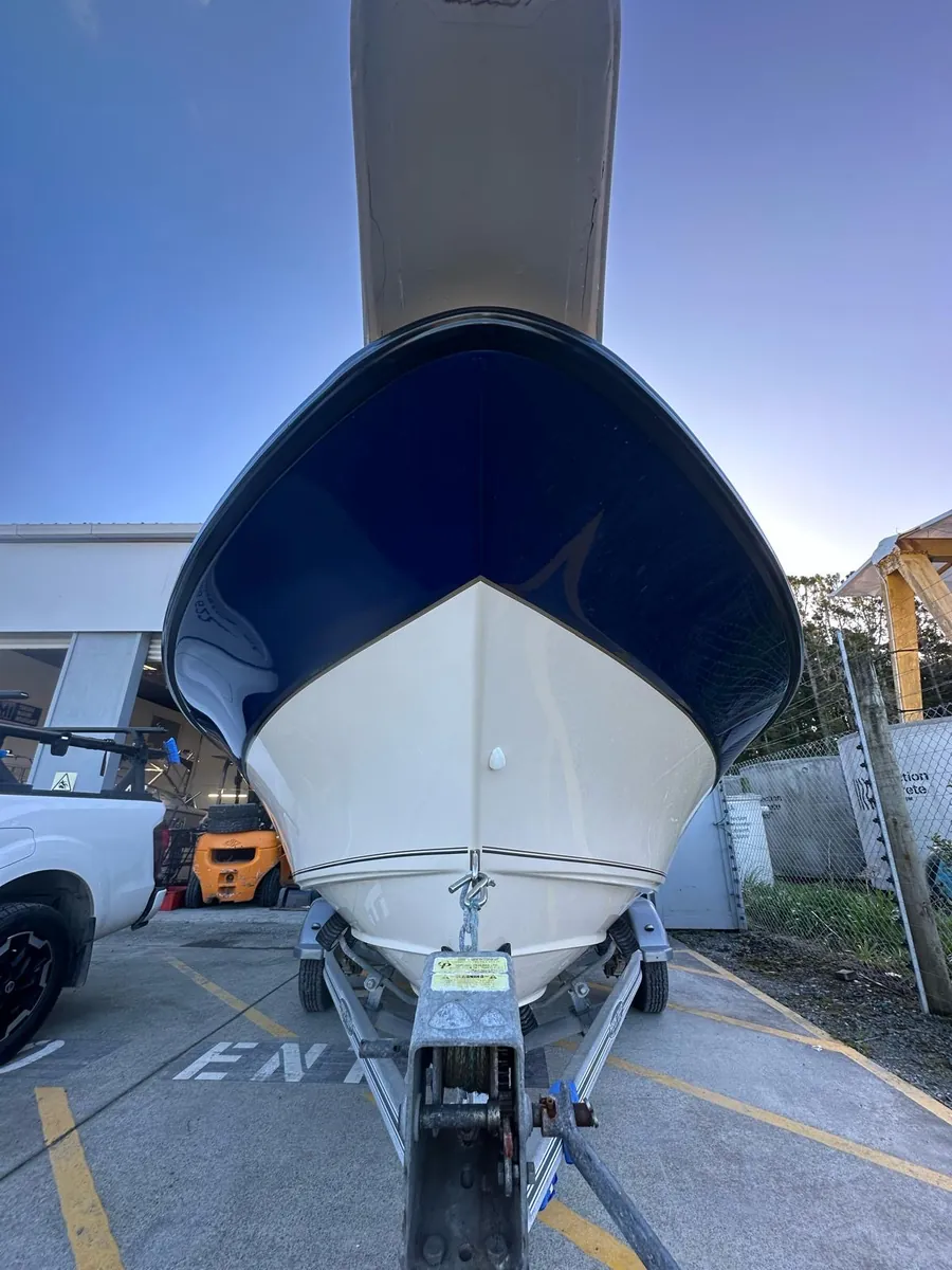 Boat hull bow polished to a mirror gloss — Warkworth